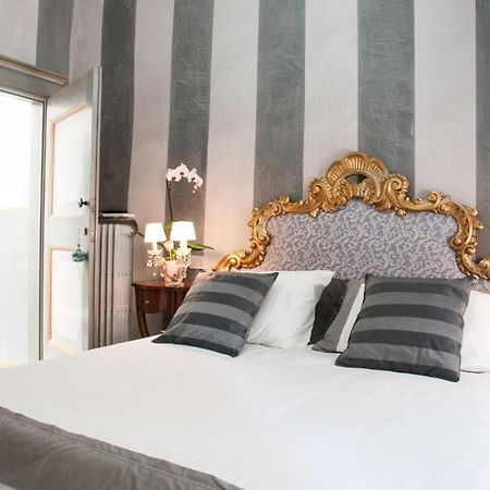 Bibi Boutique Arezzo Camere Deluxe Cartazucchero & Cioccolato ภายนอก รูปภาพ